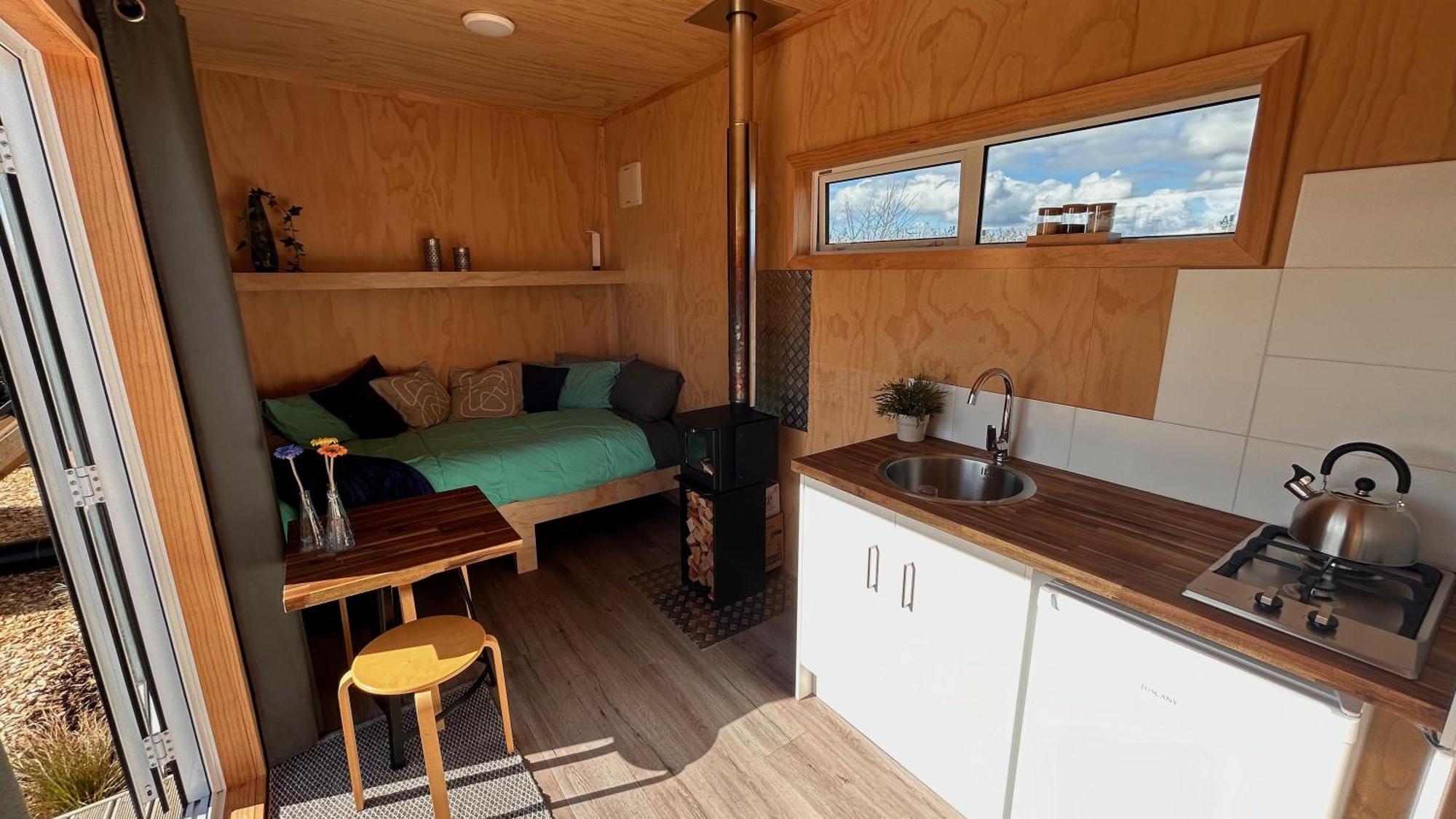 Cosy Tiny Container Cabin Carterton Εξωτερικό φωτογραφία